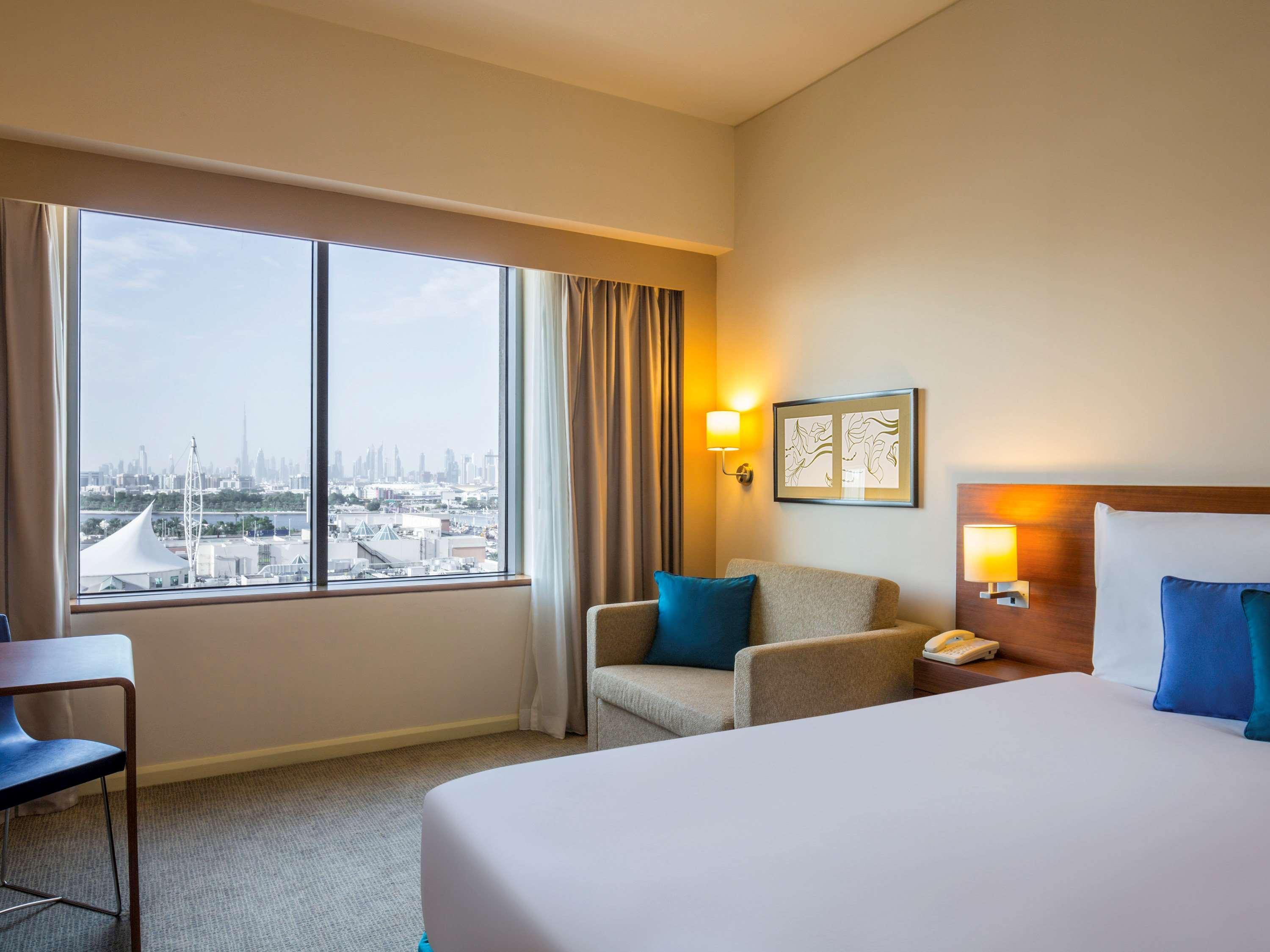 Novotel Deira Creekside Дубай Екстер'єр фото
