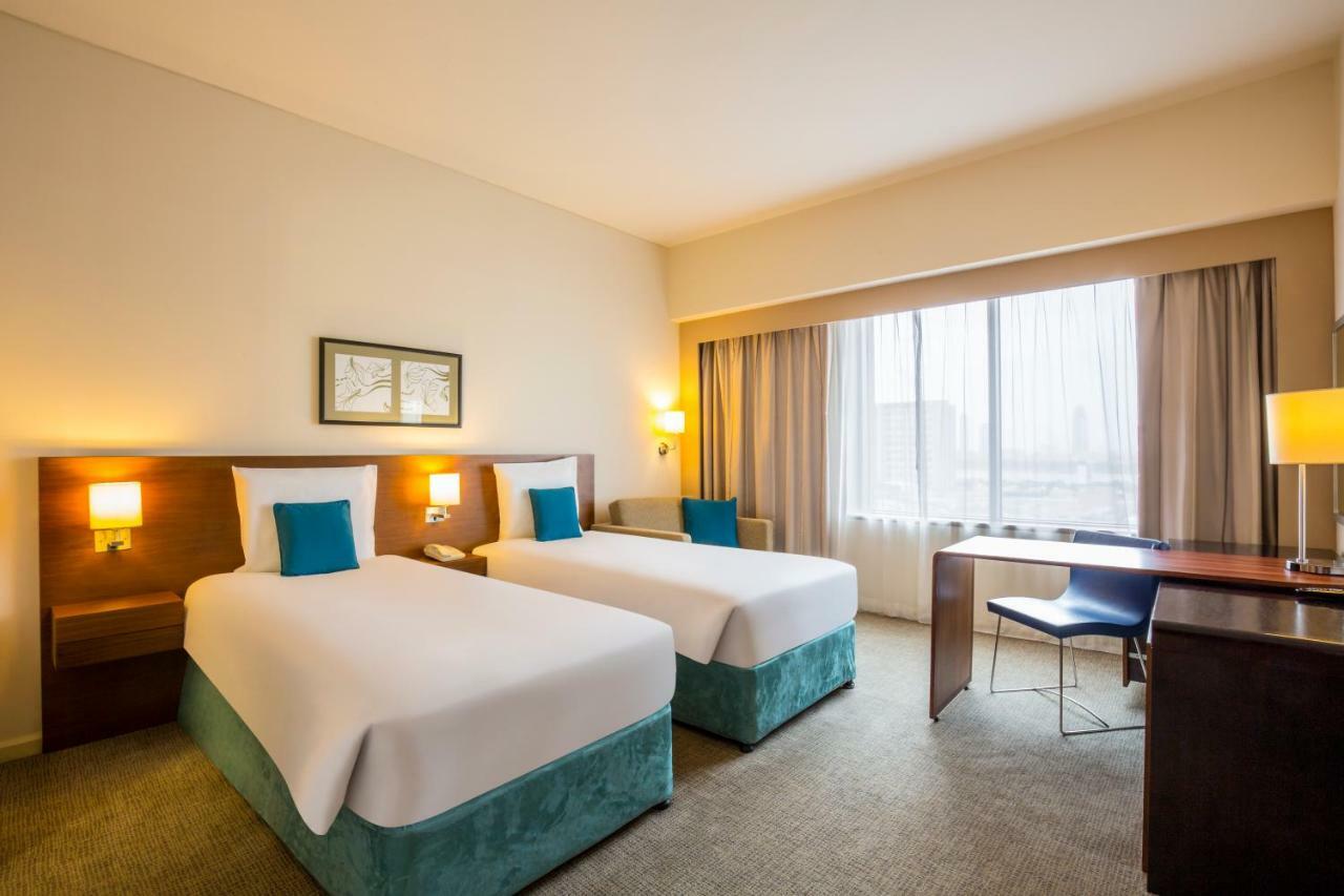 Novotel Deira Creekside Дубай Екстер'єр фото
