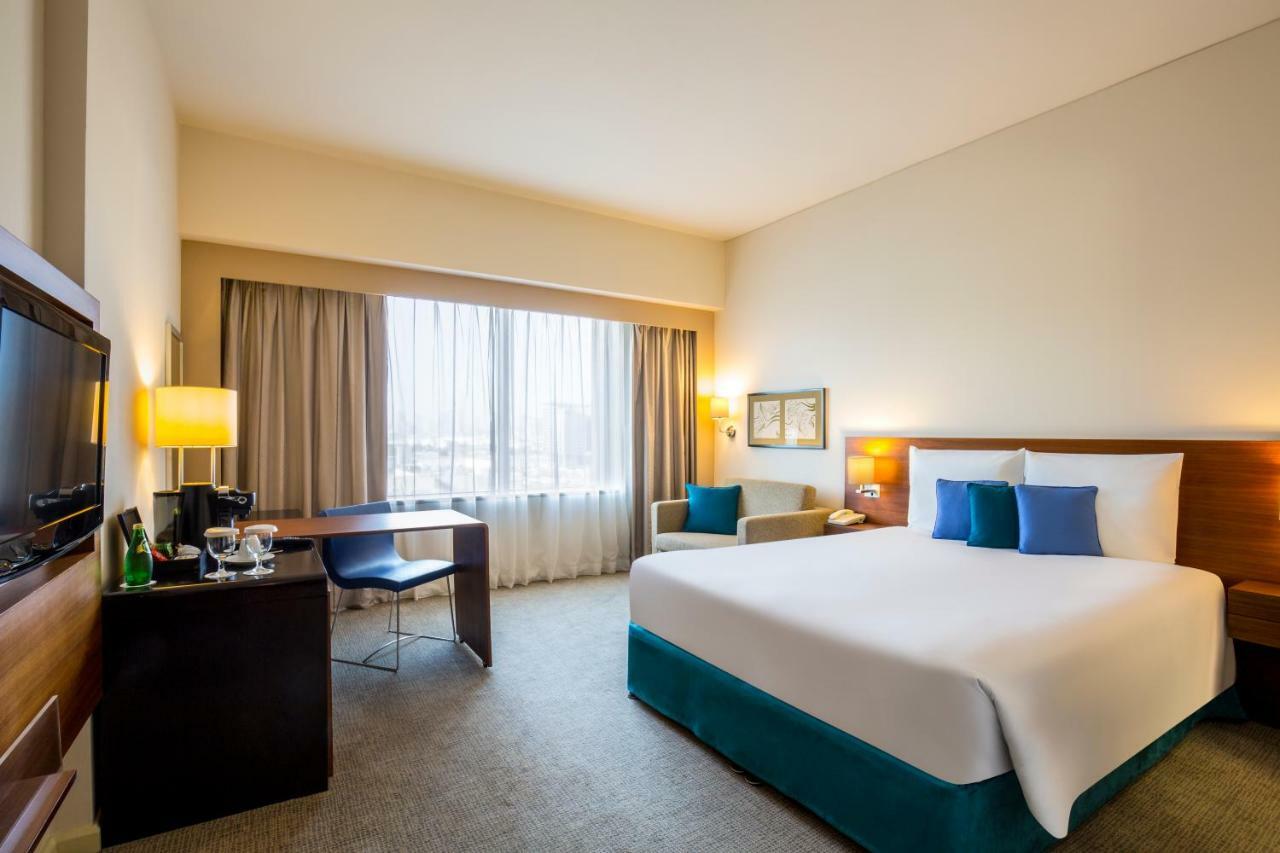 Novotel Deira Creekside Дубай Екстер'єр фото